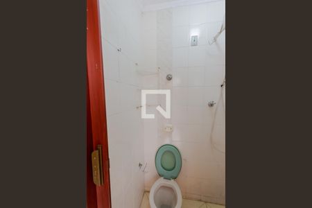 Casa à venda com 180m², 3 quartos e 2 vagas Casa à venda com 180m², 3 quartos e 2 vagasBanheiro de Serviço