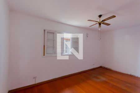 Casa à venda com 180m², 3 quartos e 2 vagas Casa à venda com 180m², 3 quartos e 2 vagasQuarto 3