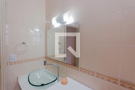 Casa à venda com 180m², 3 quartos e 2 vagas Casa à venda com 180m², 3 quartos e 2 vagasEspelho