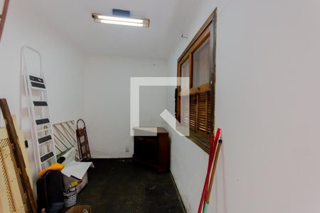 Casa à venda com 180m², 3 quartos e 2 vagas Casa à venda com 180m², 3 quartos e 2 vagasQuarto de Serviço