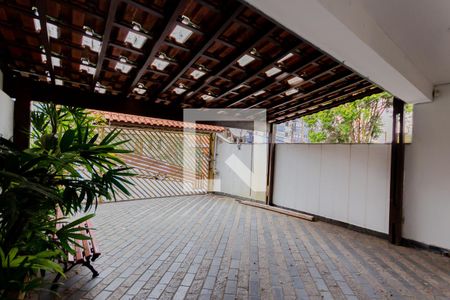 Casa à venda com 180m², 3 quartos e 2 vagas Casa à venda com 180m², 3 quartos e 2 vagasGaragem