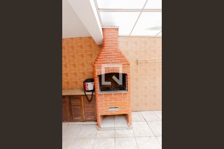 Casa à venda com 180m², 3 quartos e 2 vagas Casa à venda com 180m², 3 quartos e 2 vagasChurrasqueira