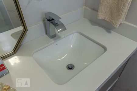 Apartamento à venda com 230m², 3 quartos e 5 vagas Apartamento à venda com 230m², 3 quartos e 5 vagasBanheiro da Suíte 3