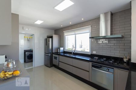 Apartamento à venda com 230m², 3 quartos e 5 vagas Apartamento à venda com 230m², 3 quartos e 5 vagasCozinha