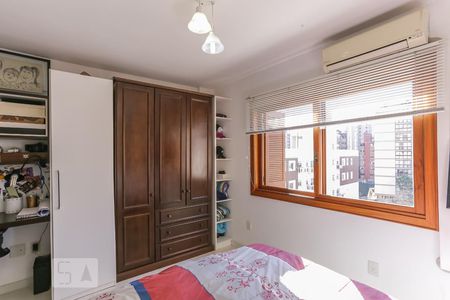 Apartamento à venda com 138m², 2 quartos e 2 vagas Apartamento à venda com 138m², 2 quartos e 2 vagasSuíte