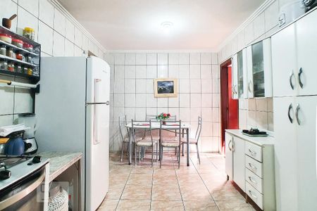 Casa à venda com 120m², 6 quartos e 2 vagasCozinha