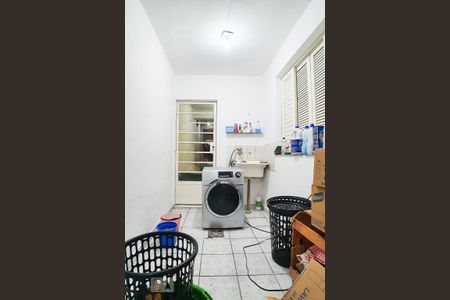 Casa à venda com 120m², 6 quartos e 2 vagasÁrea de Serviço Casa 2