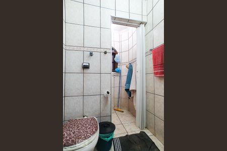 Casa à venda com 120m², 6 quartos e 2 vagasBanheiro