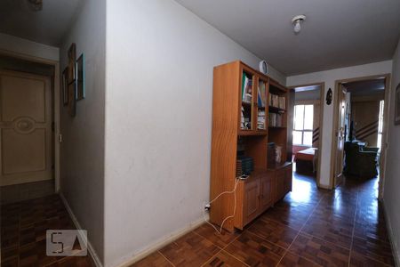 Apartamento à venda com 143m², 4 quartos e 2 vagasCorredor