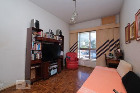 Apartamento à venda com 143m², 4 quartos e 2 vagasQuarto 2