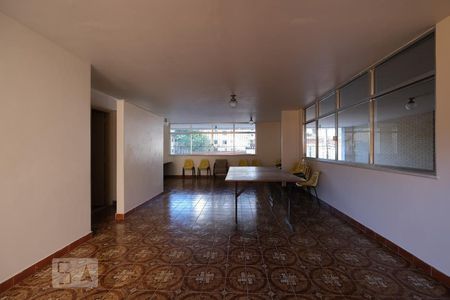 Apartamento à venda com 143m², 4 quartos e 2 vagasSalão de Festas