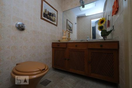 Lavabo de apartamento à venda com 4 quartos, 143m² em Tijuca, Rio de Janeiro