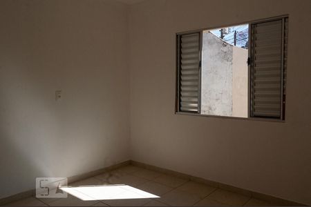 Quarto 2 de casa à venda com 2 quartos, 100m² em Jardim Piqueroby, São Paulo