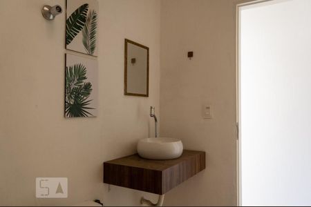 Casa à venda com 100m², 2 quartos e 1 vagaBanheiro