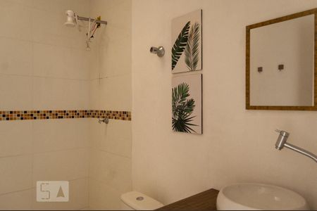 Casa à venda com 100m², 2 quartos e 1 vagaBanheiro