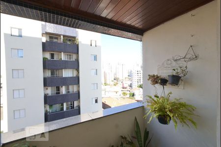 Varanda da Sala de casa para alugar com 2 quartos, 64m² em Vila Gumercindo, São Paulo