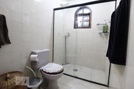 Casa à venda com 165m², 3 quartos e 3 vagasBanheiro social