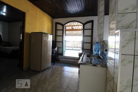 Casa à venda com 165m², 3 quartos e 3 vagasCozinha superior