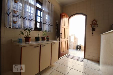 Casa à venda com 165m², 3 quartos e 3 vagasCozinha