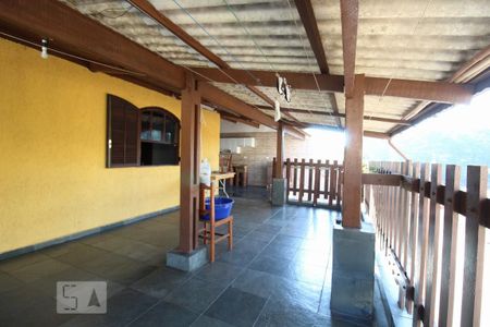 Casa à venda com 165m², 3 quartos e 3 vagasVaranda