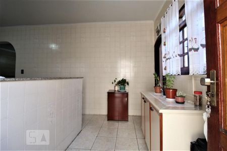 Casa à venda com 165m², 3 quartos e 3 vagasCozinha