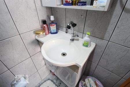 Casa à venda com 165m², 3 quartos e 3 vagasBanheiro suíte 1