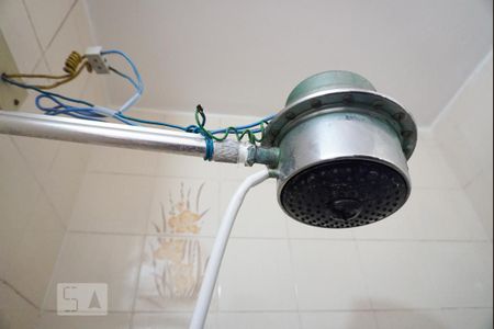 Casa à venda com 170m², 4 quartos e 2 vagasCasa 1 - Banheiro da Suíte