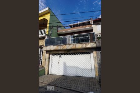 Casa à venda com 170m², 4 quartos e 2 vagasFachada