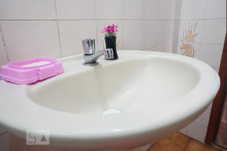 Casa à venda com 170m², 4 quartos e 2 vagasCasa 1 - Lavabo