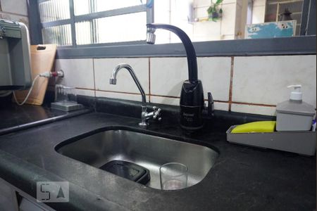 Casa à venda com 170m², 4 quartos e 2 vagasCasa 1 - Cozinha