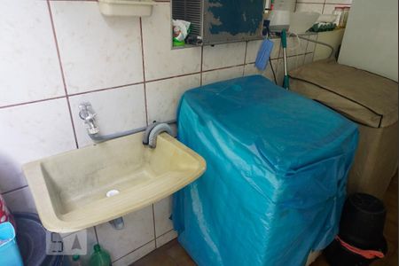 Casa à venda com 170m², 4 quartos e 2 vagasCasa 1 - Lavanderia