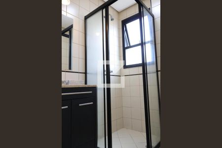 Banheiro  de apartamento para alugar com 1 quarto, 28m² em Vila Monte Alegre, São Paulo