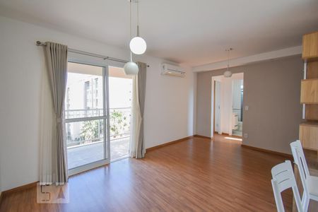 Sala de apartamento para alugar com 2 quartos, 64m² em Jardim São Vicente, Campinas