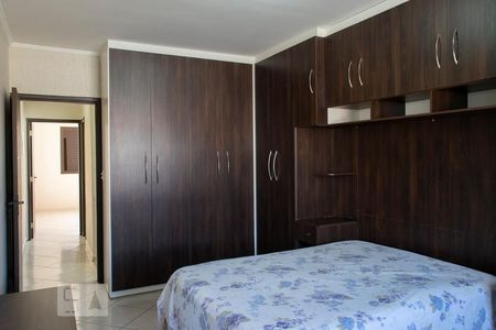 QUARTO 1 de casa à venda com 2 quartos, 115m² em Vila Paulicéia, São Paulo