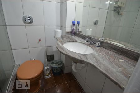 Banheiro de apartamento à venda com 1 quarto, 40m² em Copacabana, Rio de Janeiro
