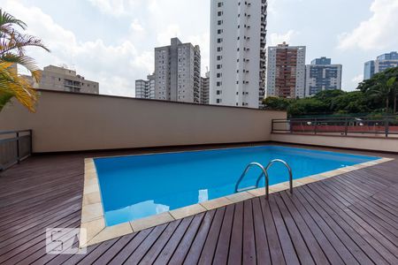 Apartamento à venda com 120m², 2 quartos e 2 vagasÁrea comum - Piscina