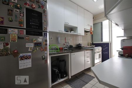 Apartamento à venda com 120m², 2 quartos e 2 vagasCozinha