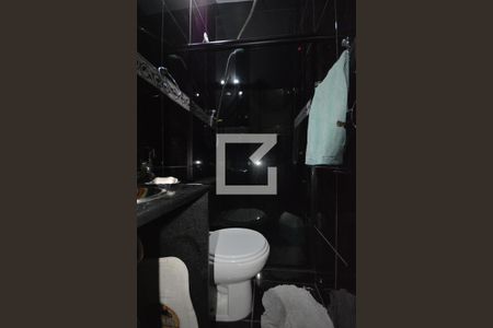 Casa à venda com 300m², 4 quartos e 2 vagasBanheiro da Suíte 1