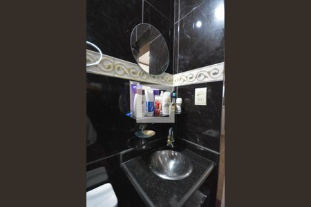 Casa à venda com 300m², 4 quartos e 2 vagasBanheiro da Suíte 2