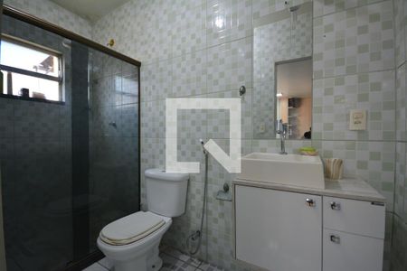 Casa à venda com 300m², 4 quartos e 2 vagasBanheiro da Suíte 4