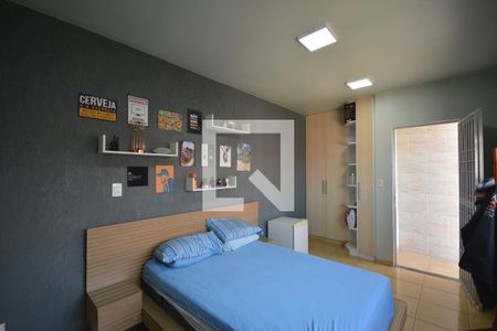 Casa à venda com 300m², 4 quartos e 2 vagasQuarto 4 - Suíte