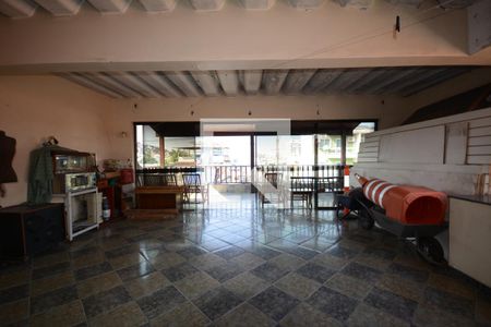 Casa à venda com 300m², 4 quartos e 2 vagasTerraço