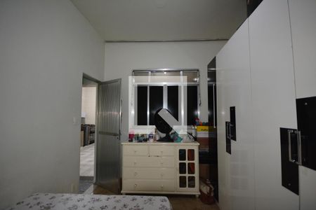 Casa à venda com 300m², 4 quartos e 2 vagasQuarto 1 Suíte