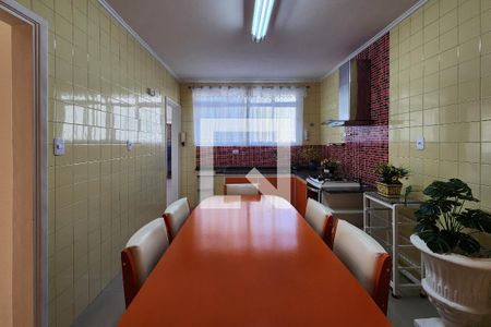 Apartamento à venda com 120m², 3 quartos e 2 vagasCozinha