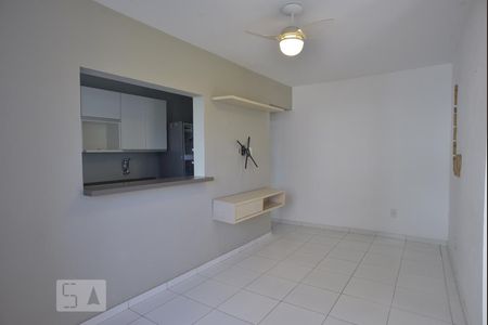 Sala de apartamento para alugar com 2 quartos, 50m² em Pechincha, Rio de Janeiro