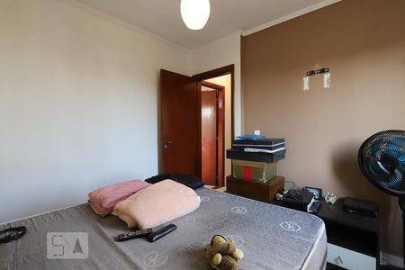 Apartamento à venda com 78m², 2 quartos e 1 vagaQuarto 2