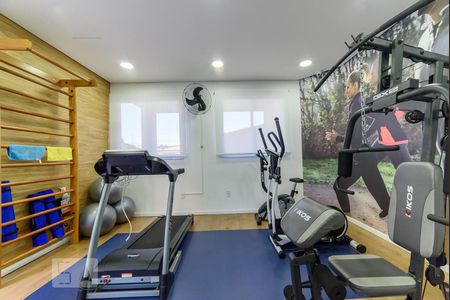 Apartamento para alugar com 63m², 2 quartos e 2 vagas Apartamento para alugar com 63m², 2 quartos e 2 vagasÁrea comum - Academia