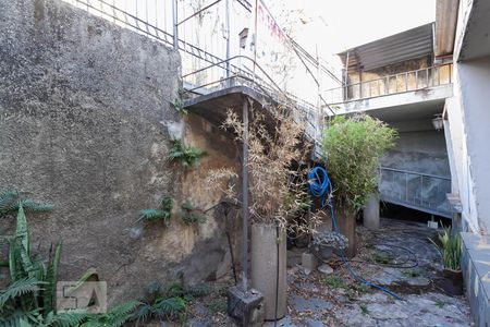 Casa à venda com 190m², 4 quartos e 1 vagaEntrada