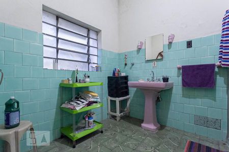 Casa à venda com 190m², 4 quartos e 1 vagaBanheiro social