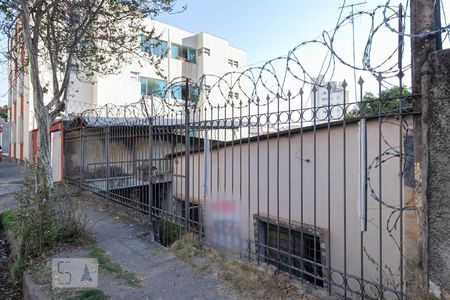 Casa à venda com 190m², 4 quartos e 1 vagaFachada